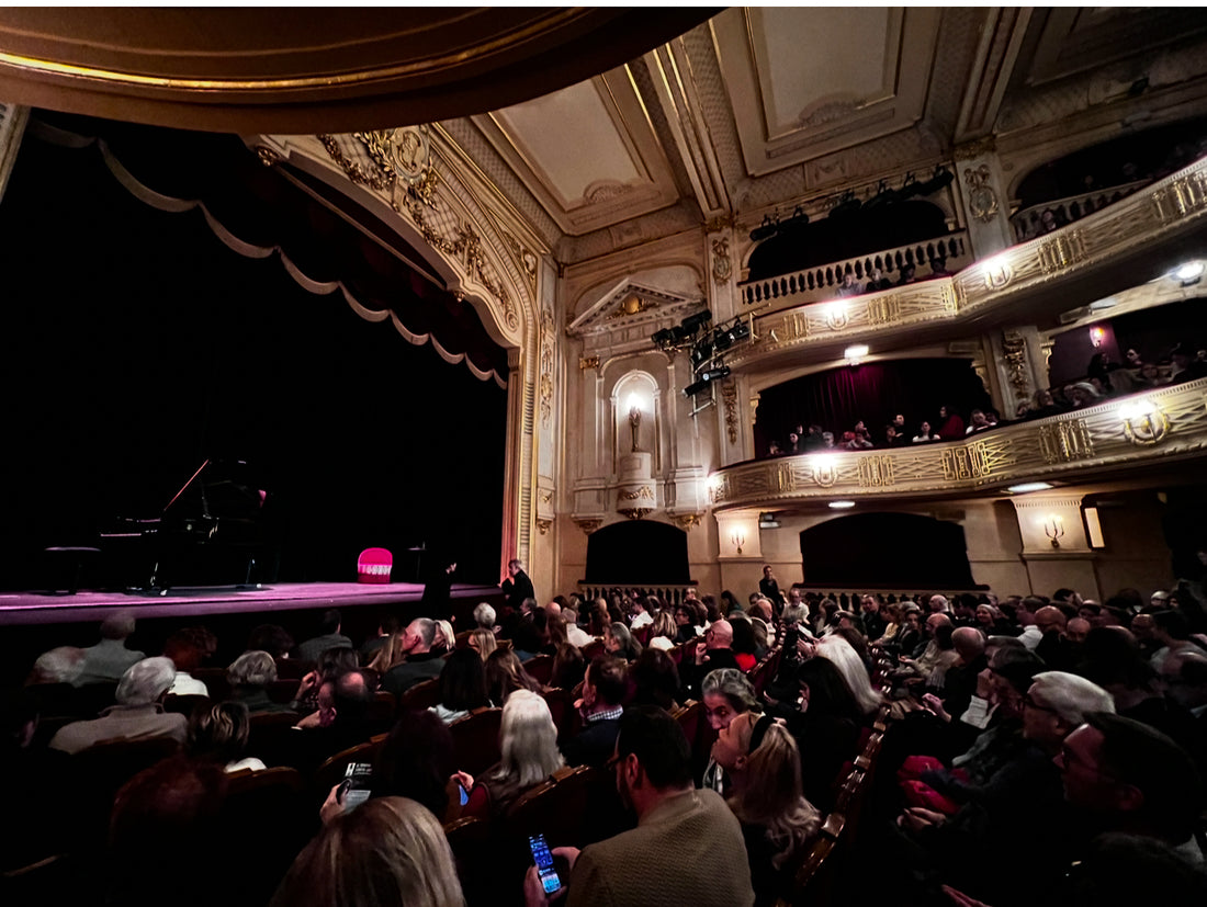 Conference by André Manoukian and Frédéric Lenoir - Théâtre Édouard VII